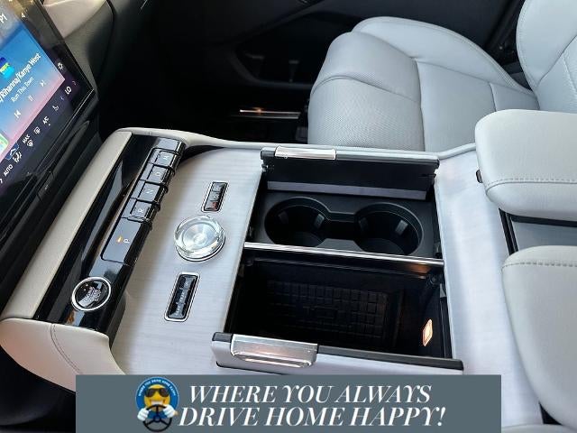 2026 Lincoln Navigator Premiere