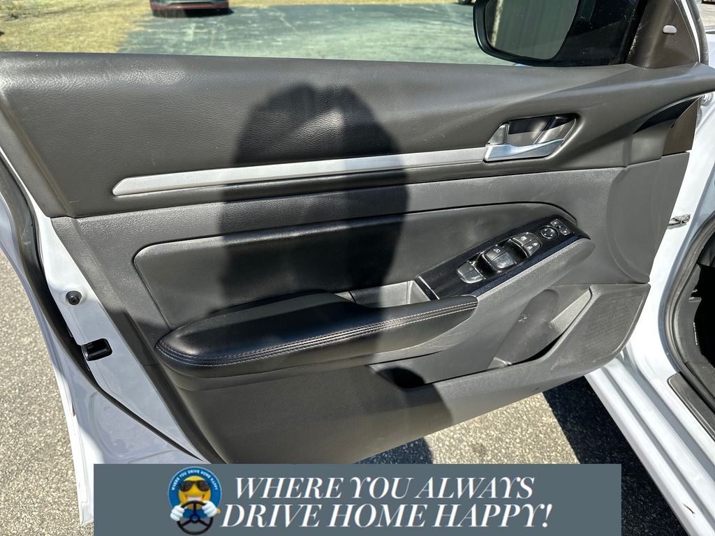 2025 Nissan Altima 2.5 SR