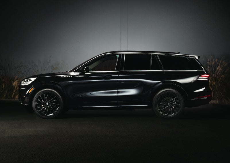 A 2024 Lincoln Aviator® SUV is shown in the Infinite Black exterior color | Thomasville Lincoln in Thomasville GA