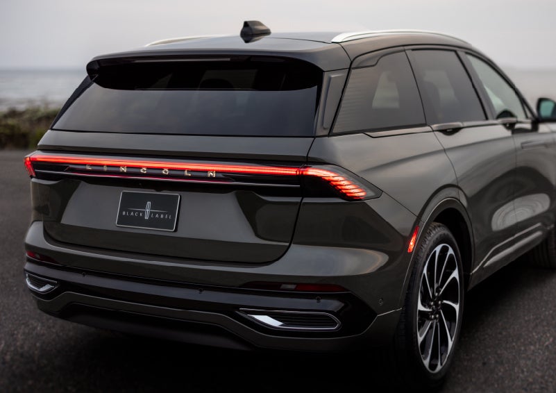 The rear of a 2024 Lincoln Black Label Nautilus® SUV displays full LED rear lighting. | Thomasville Lincoln in Thomasville GA