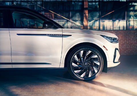 The wheels of the available Jet Appearance Package are highlighted. | Thomasville Lincoln in Thomasville GA