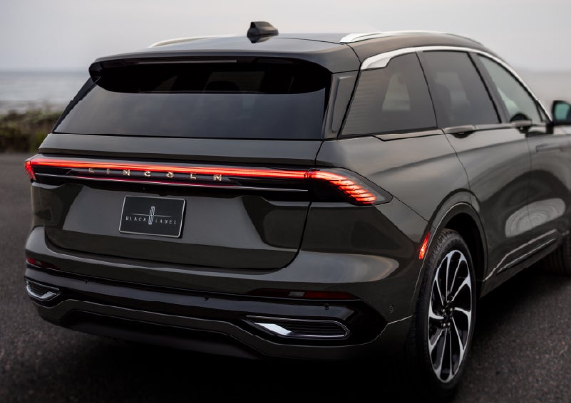 The rear of a 2026 Lincoln Black Label™ Nautilus® SUV displays full LED rear lighting. | Thomasville Lincoln in Thomasville GA